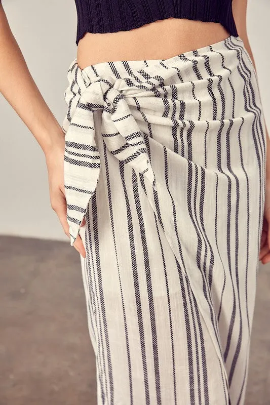 THOSE HIPS STRIPE OVERLAP SKORT