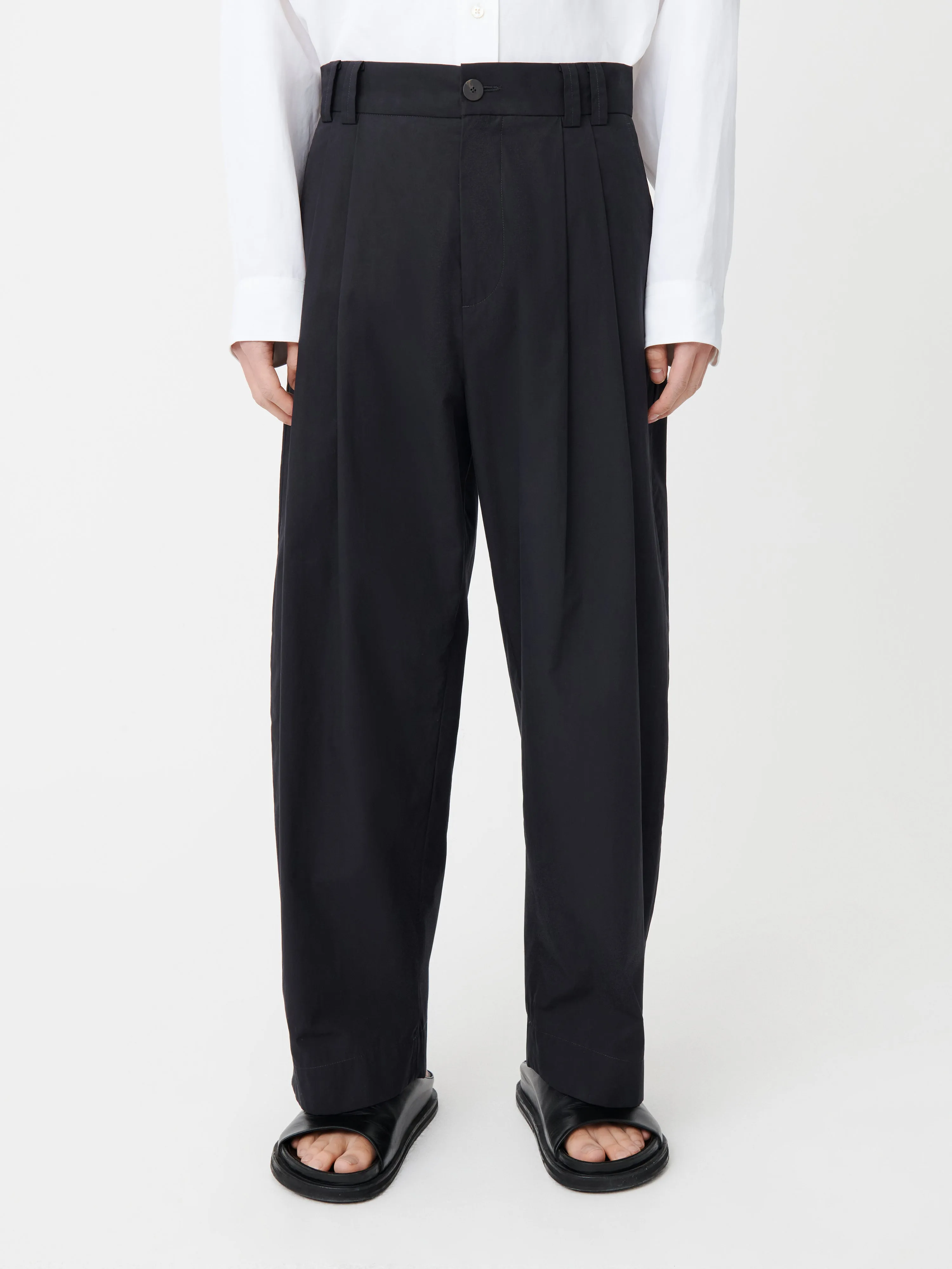 Yale Pant in Darkest Navy